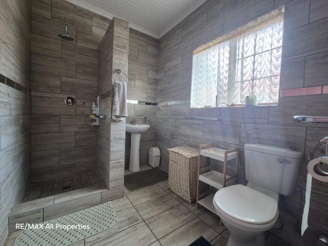 4 Bedroom House For Sale in Thabazimbi