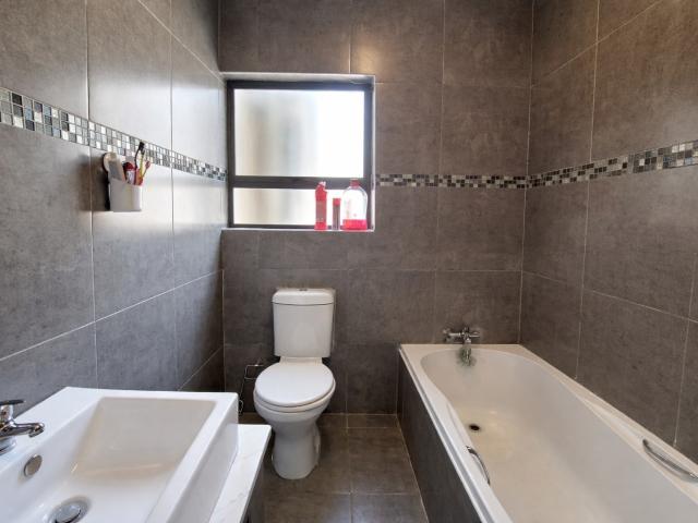 4 Bedroom House For Sale in Thabazimbi Rural