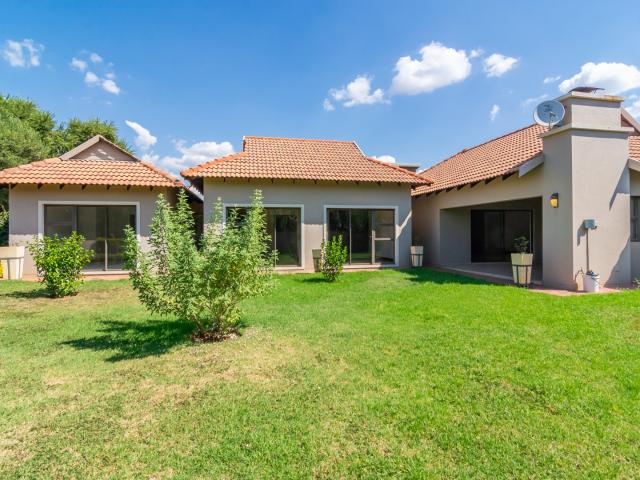 4 Bedroom House For Sale in The Islands Estates