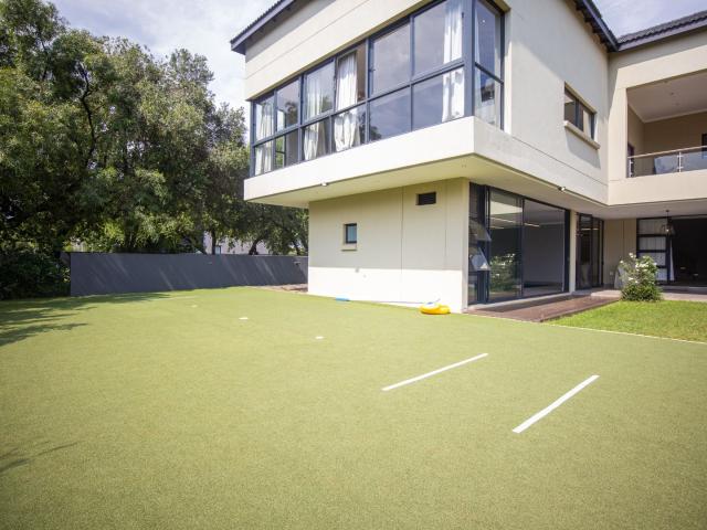4 Bedroom House For Sale in The Islands Estates