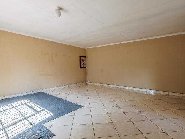 4 Bedroom House For Sale in The Reeds