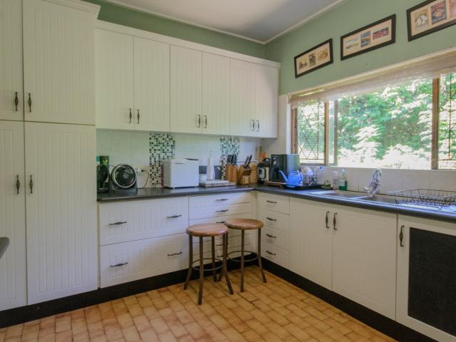 4 Bedroom House For Sale in Trafalgar
