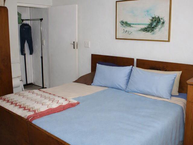 4 Bedroom House For Sale in Trafalgar