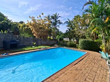 4 Bedroom House For Sale in Umtentweni