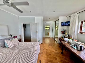 4 Bedroom House For Sale in Umtentweni