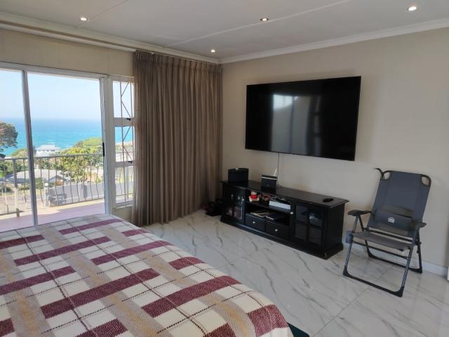 4 Bedroom House For Sale in Umzumbe