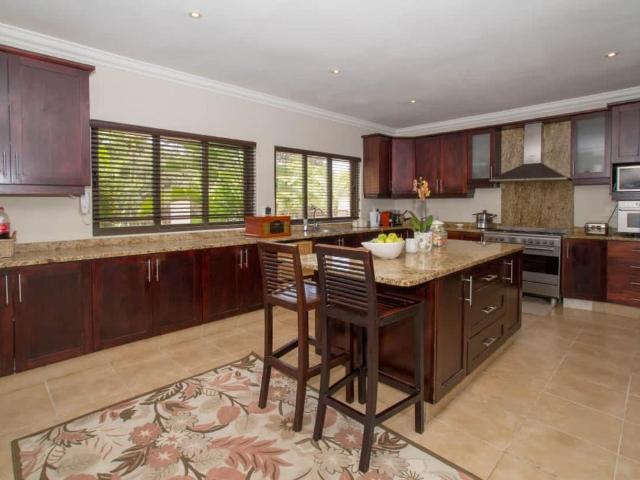 4 Bedroom House For Sale in Umhlanga Central