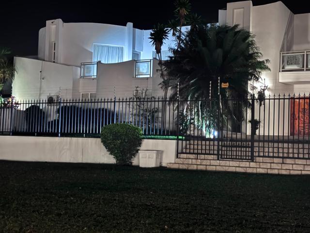 4 Bedroom House For Sale in Umhlanga Central
