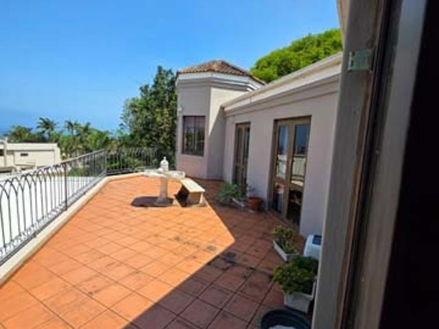 4 Bedroom House For Sale in Umhlanga Ridge