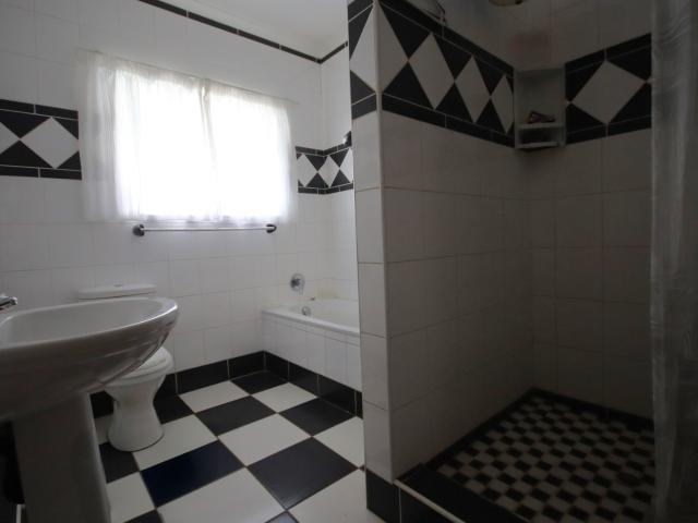 4 Bedroom House For Sale in Umkomaas