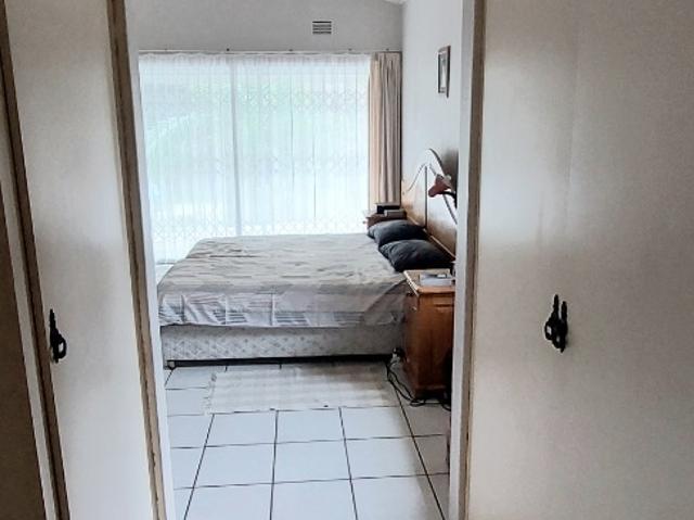 4 Bedroom House For Sale in Uvongo