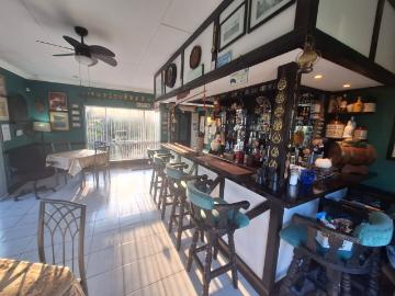 4 Bedroom House For Sale in Uvongo