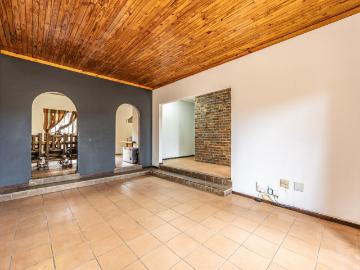 4 Bedroom House For Sale in Val De Grace