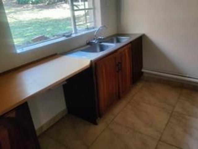 4 Bedroom House For Sale in Val De Grace