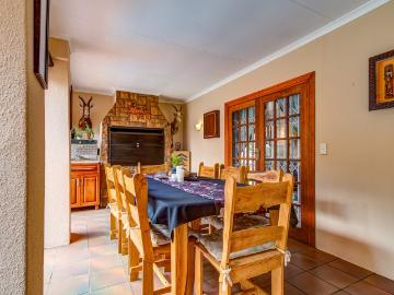 House for sale in Van Riebeeck Park - Storage room