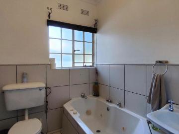4 Bedroom House For Sale in Van Riebeeck Park