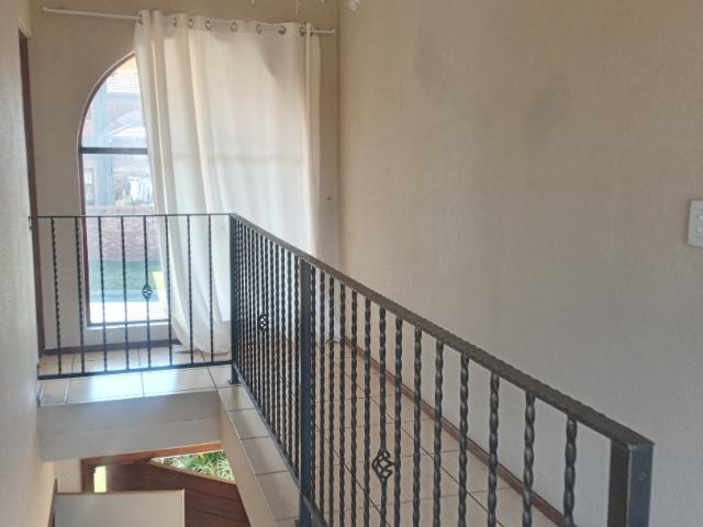 4 Bedroom House For Sale in Van Riebeeck Park