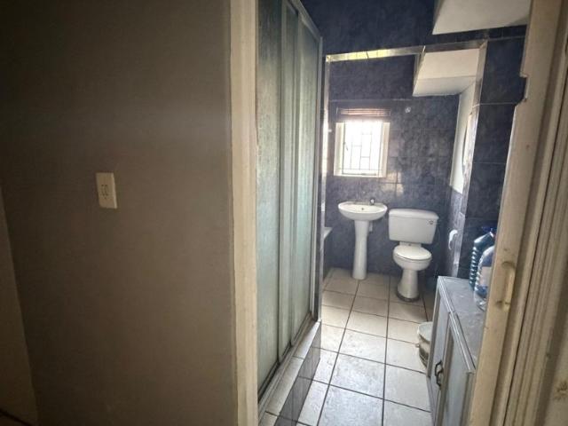 4 Bedroom House For Sale in Vanderbijlpark CW 3