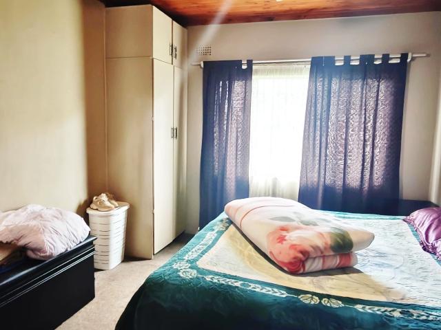 4 Bedroom House For Sale in Vanderbijlpark CW 5