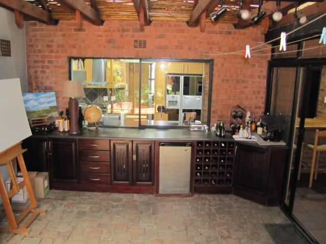4 Bedroom House For Sale in Vanderbijlpark SE 3
