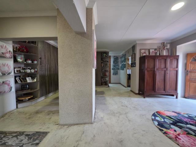 4 Bedroom House For Sale in Vanderbijlpark SE 1