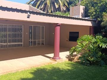 4 Bedroom House For Sale in Vanderbijlpark SE 2