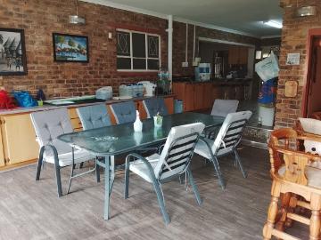 4 Bedroom House For Sale in Vanderbijlpark SE 2
