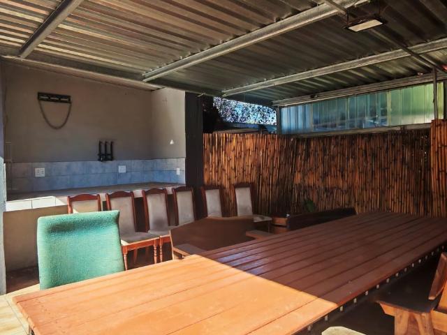 4 Bedroom House For Sale in Vanderbijlpark SE 2