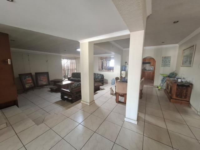 4 Bedroom House For Sale in Vanderbijlpark SE 7