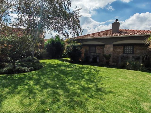 4 Bedroom House For Sale in Vanderbijlpark SE 4
