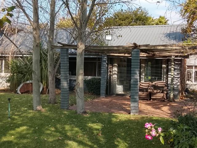 4 Bedroom House For Sale in Vanderbijlpark SW 1