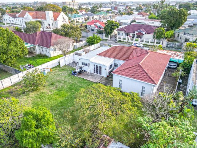 4 Bedroom House For Sale in Vincent