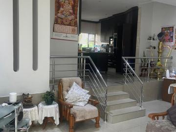 4 Bedroom House For Sale in Yellowwood Park
