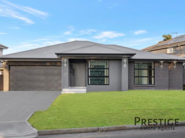 4 Bedroom House Fairfield West NSW 105489494
