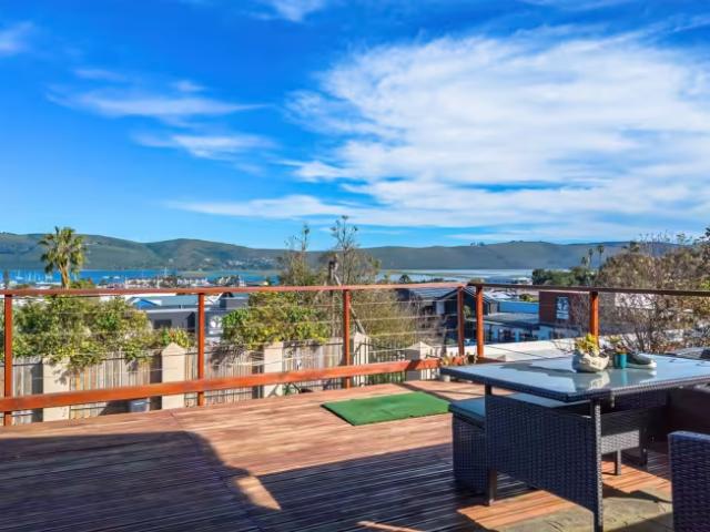 4 Bedroom House Knysna Central Knysna Central 105764881