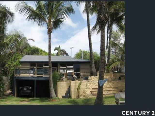 4 Bedroom House Keppel Sands, 102913619