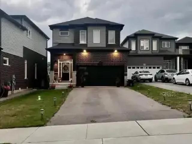 4 Bedroom House Kitchener ON 105623826