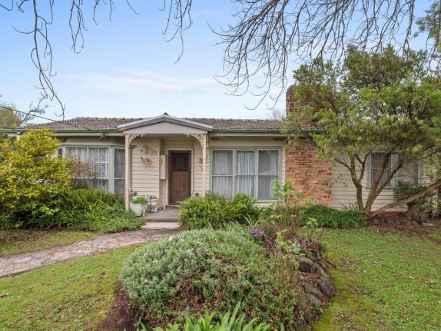 4 Bedroom House Kilsyth VIC 103326622