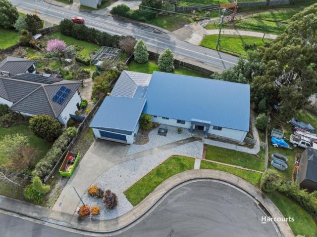 4 Bedroom House Kingston TAS 106178014