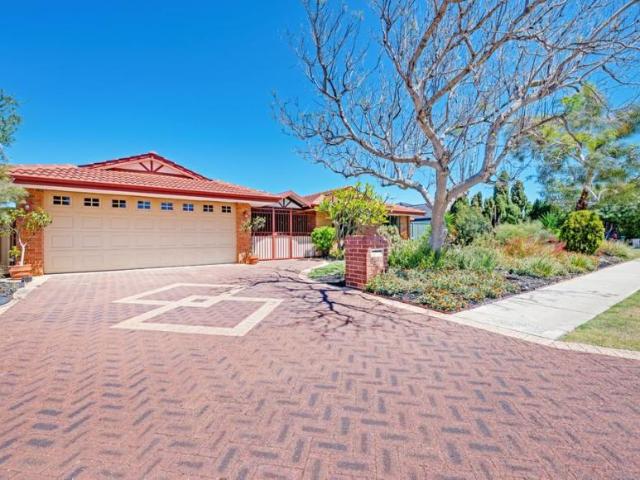 4 Bedroom House Kinross, WA 105994987
