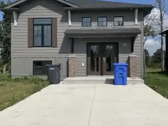 4 Bedroom House Kleefeld MB 105185991