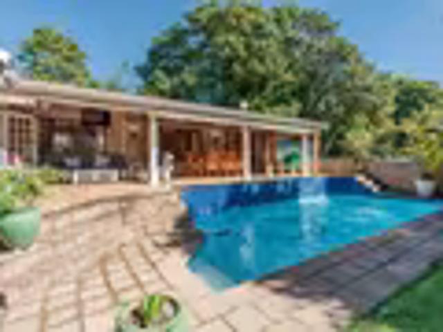 4 Bedroom House Kloof Kloof 103828211