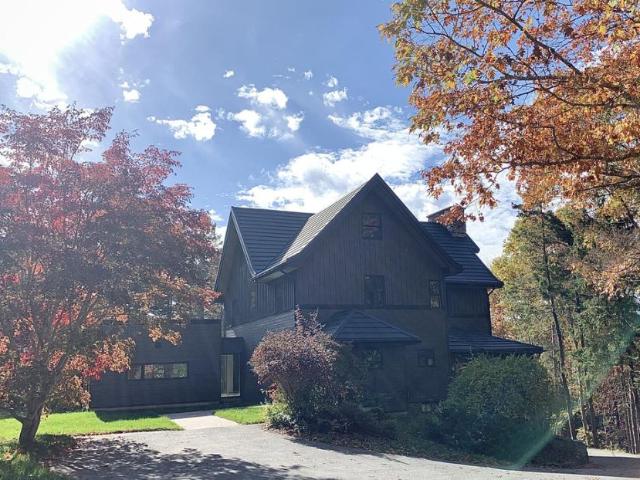 4 Bedroom House Halifax Halifax 97905697