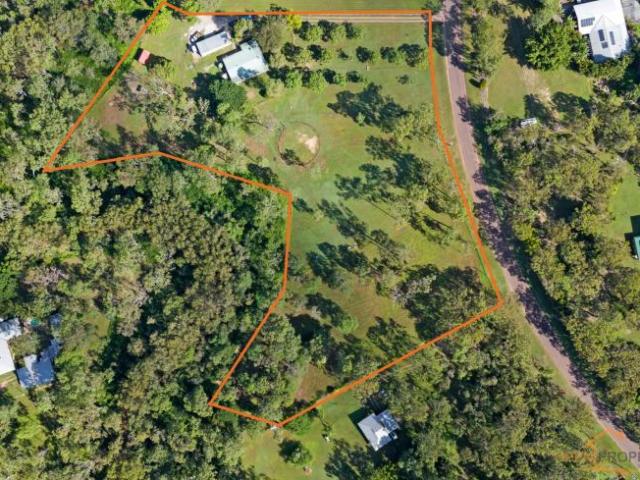 4 Bedroom House Hervey Range QLD LS101909007