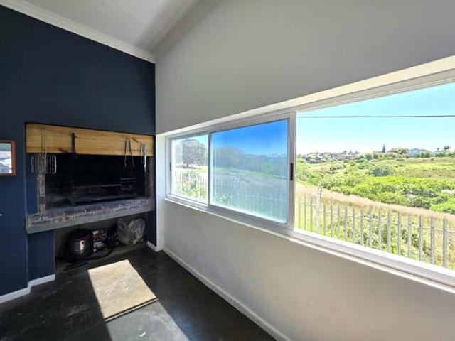 4 Bedroom House in C Place