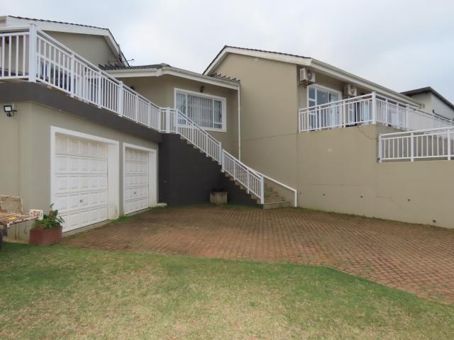 5 Bedroom House in Compensation Beach