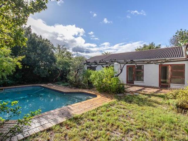 4 Bedroom House in Constantia