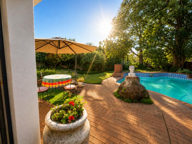 4 Bedroom House in Constantia Kloof