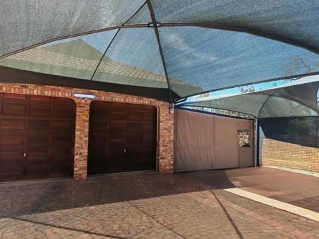 4 Bedroom House in Cashan