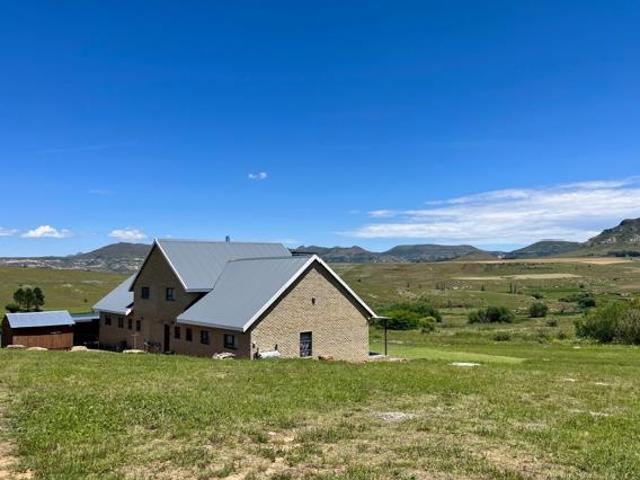 4 Bedroom House in Clarens